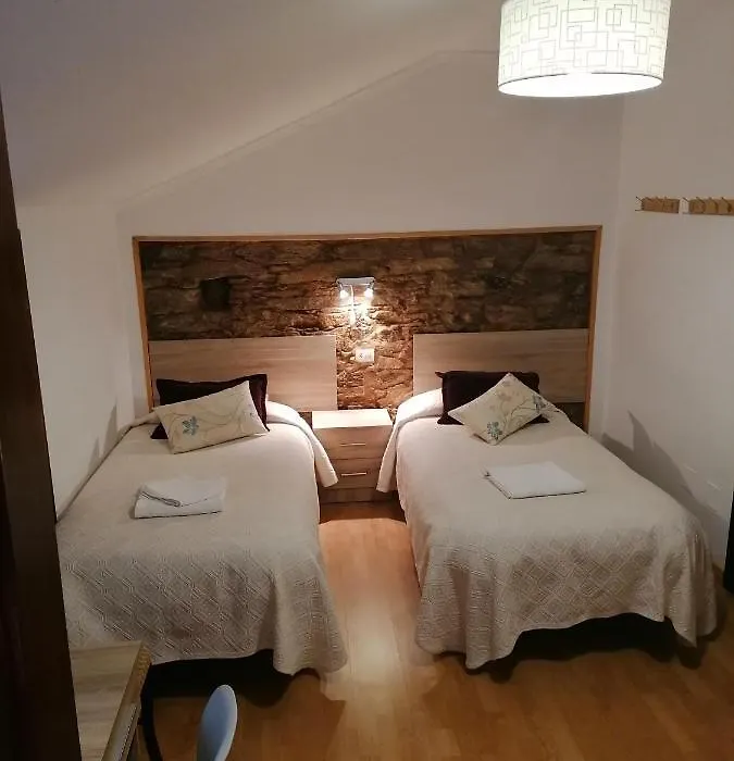 Hostal Forest-1